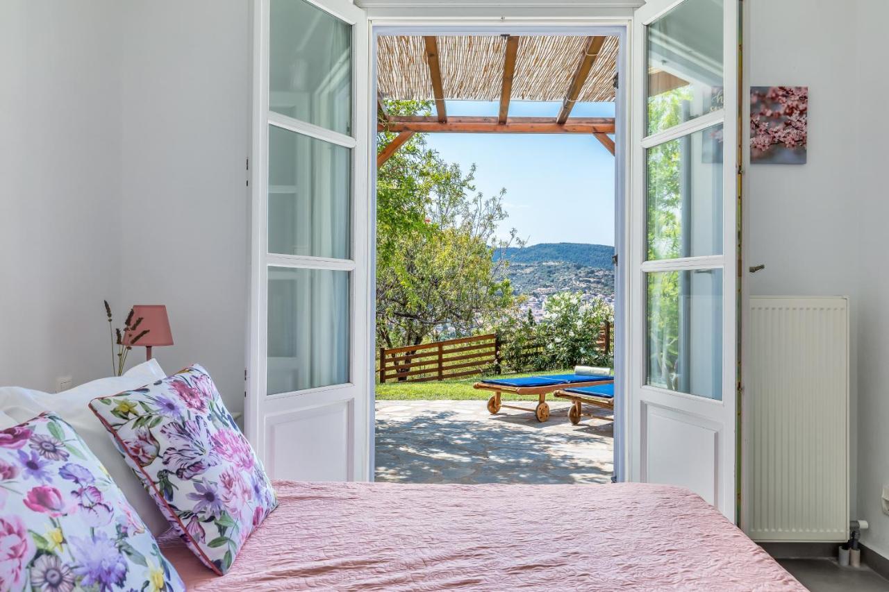 Villa Rodia With Swimming Pool On Skopelos Island Extérieur photo